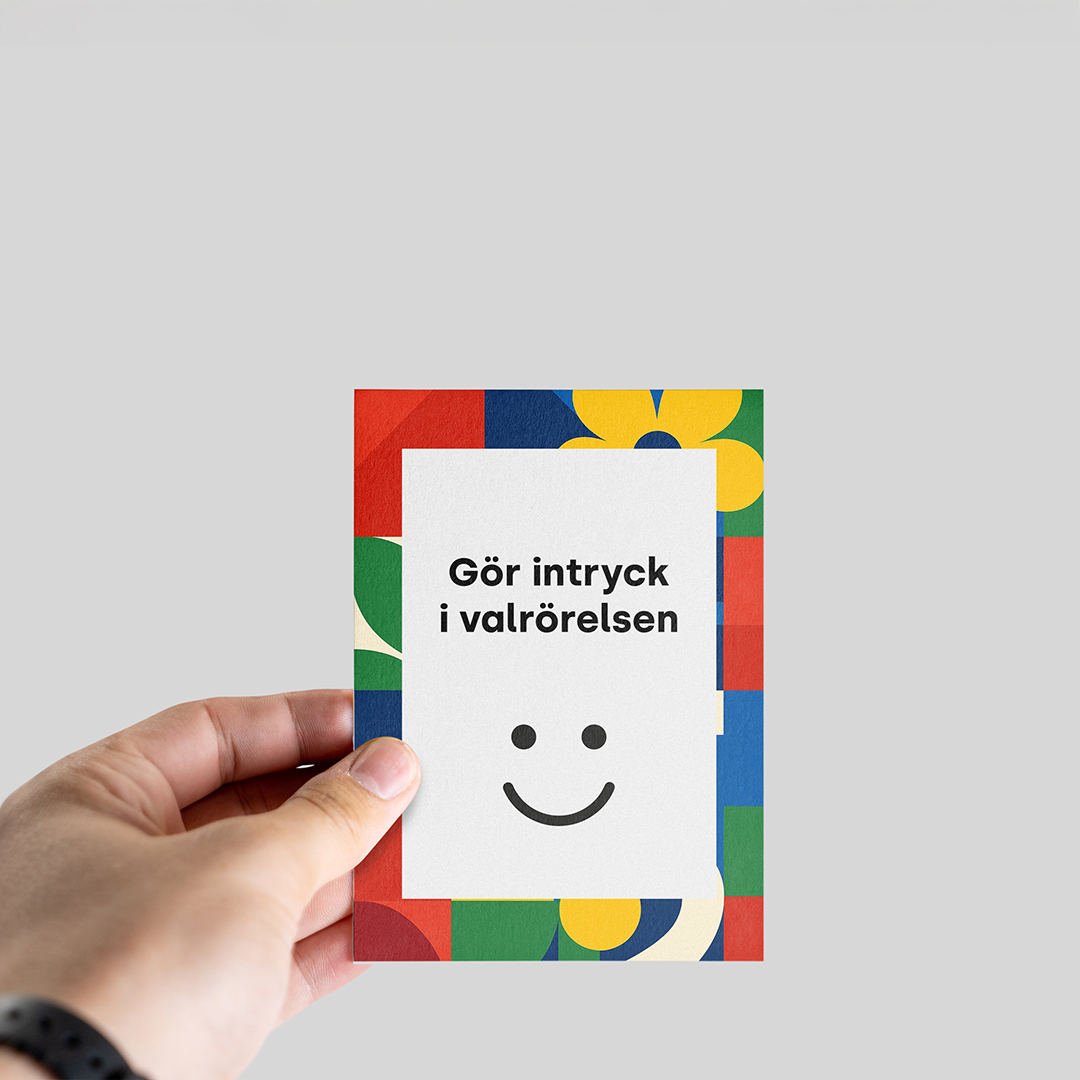 Flygblad och flyers i A6-format. Enkelt att dela ut.